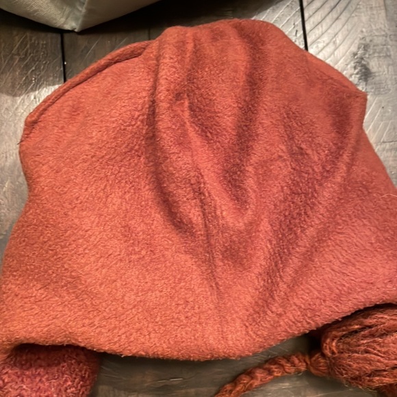 Reindeer hat. - Picture 11 of 13